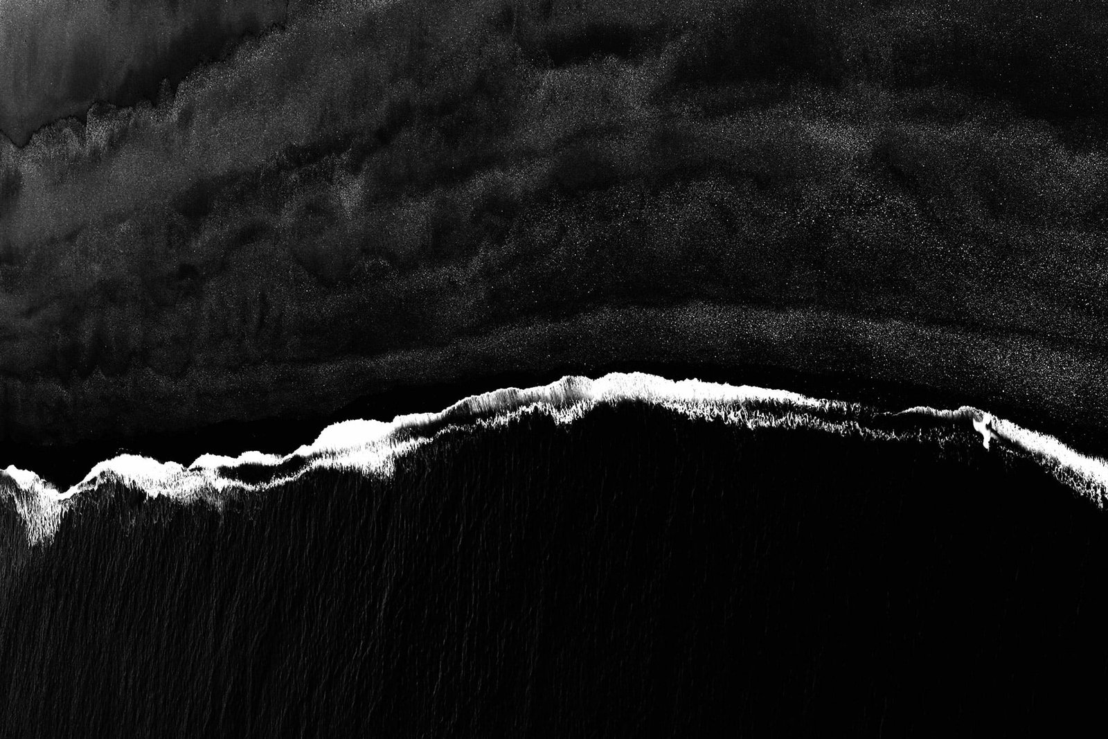 Hello, I’m <strong>Asad Kardame</strong>,
Data Engineer Based in London.